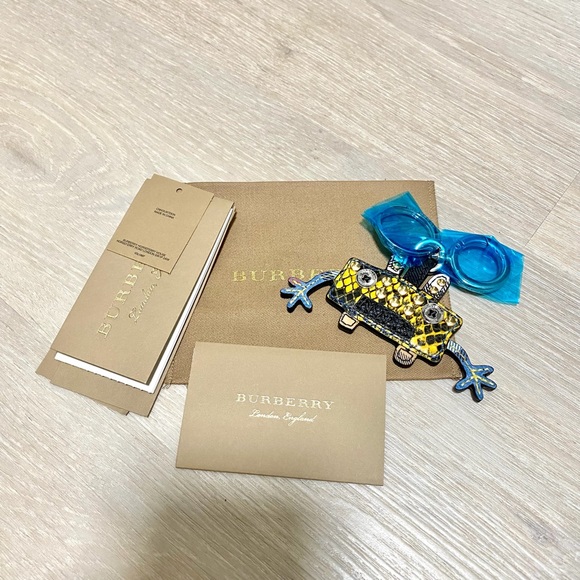 Burberry London England Python Embossed Robot Charm - Picture 2 of 4